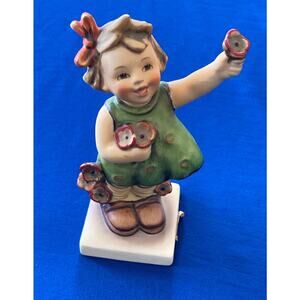 Goebel Hummel Porcelain Figure #72 Spring Cheer 5' Tall Girl with Flowers TMK5